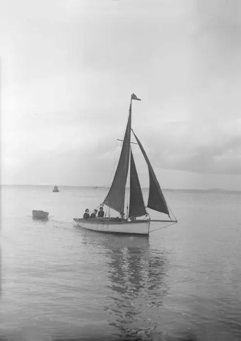 Framed Print : Cutter under sail, 1912. Creator: Kirk & Sons of Cowes Framed Print : Cutter under sail, 1912. Creator: Kirk & Sons of Cowes