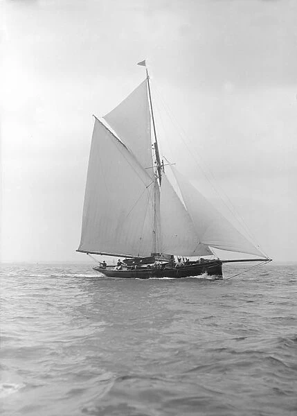 The cutter Vanity sailing close-hauled, 1913. Creator: Kirk & Sons of Cowes