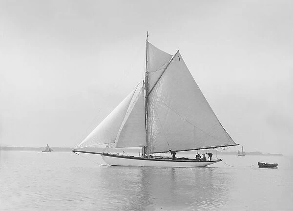 The cutter Wenda in light winds, 1912. Creator: Kirk & Sons of Cowes