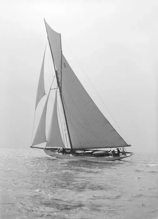 Framed Print : The cutter Westwind sailing close-hauled, 1914. Creator: Kirk & Sons of Cowes Framed Print : The cutter Westwind sailing close-hauled, 1914. Creator: Kirk & Sons of Cowes