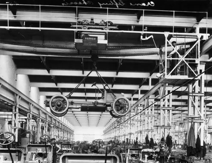 Framed Print : The Daimler chassis shop, c1911-c1914 Framed Print : The Daimler chassis shop, c1911-c1914