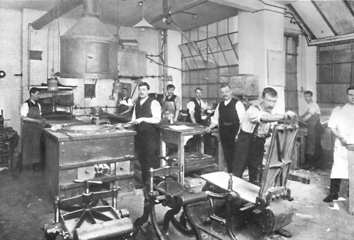 Framed Print : Dalziel Foundry Limited. - Earl Street Premises. Moulding and Casting Plant, and Staff, 1909 Framed Print : Dalziel Foundry Limited. - Earl Street Premises. Moulding and Casting Plant, and Staff, 1909