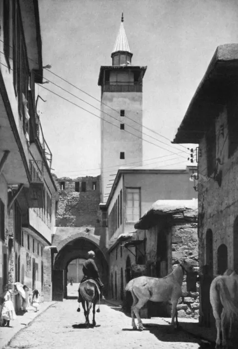 Framed Print : Damascus, Syria, 1926 Framed Print : Damascus, Syria, 1926