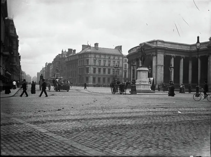 Framed Print : Dame Street scene, Dublin, Ireland c1895. Creator: Unknown Framed Print : Dame Street scene, Dublin, Ireland c1895. Creator: Unknown