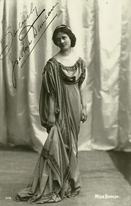 Framed Print : Dancer Isadora Duncan, c. 1906 Framed Print : Dancer Isadora Duncan, c. 1906