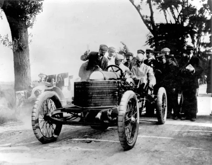 Framed Print : Darracq 200bhp V8, Kenelm Lee Guinness at 1906 Ostend Speed Trials. Creator: Unknown Framed Print : Darracq 200bhp V8, Kenelm Lee Guinness at 1906 Ostend Speed Trials. Creator: Unknown