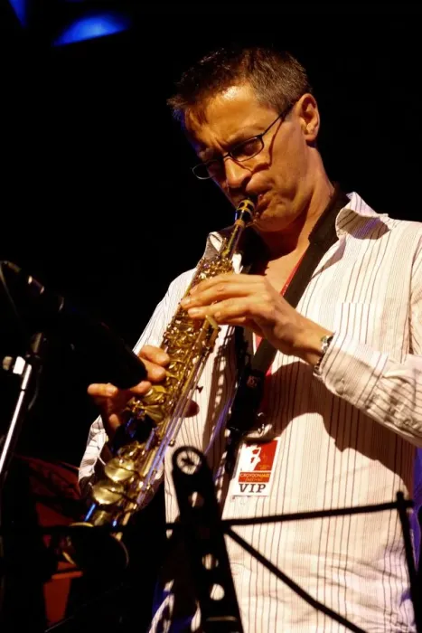 Framed Print : Dave O Higgins, saxophonist, Braithwaite Hall, Croydon, 2007. Artist: Brian O Connor Framed Print : Dave O Higgins, saxophonist, Braithwaite Hall, Croydon, 2007. Artist: Brian O Connor
