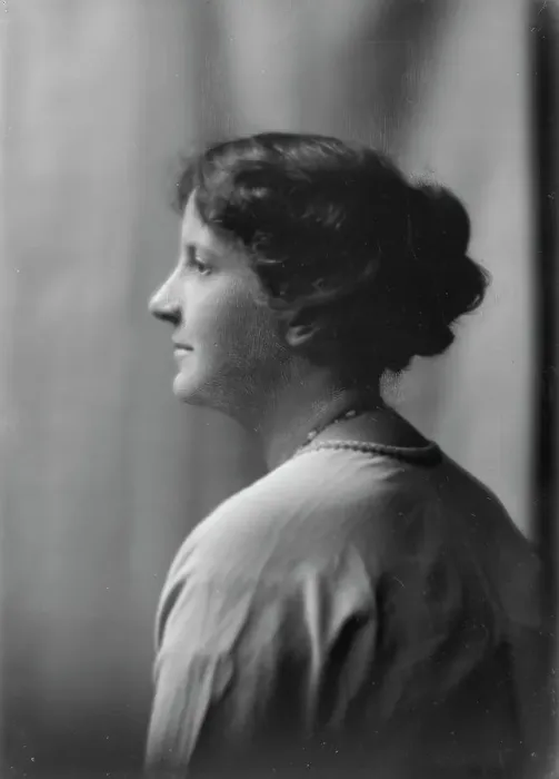 Framed Print : Davies, W.W. Mrs. portrait photograph, 1917 Oct. 21. Creator: Arnold Genthe Framed Print : Davies, W.W. Mrs. portrait photograph, 1917 Oct. 21. Creator: Arnold Genthe