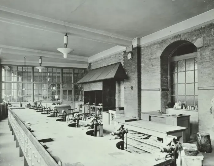 Framed Print : A day technical class for boys at the Central School of Arts and Crafts, Camden, London, 1911 Framed Print : A day technical class for boys at the Central School of Arts and Crafts, Camden, London, 1911