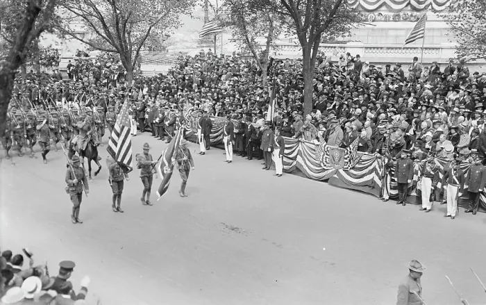 Framed Print : Decoration Day, 1917. Creator: Bain News Service Framed Print : Decoration Day, 1917. Creator: Bain News Service