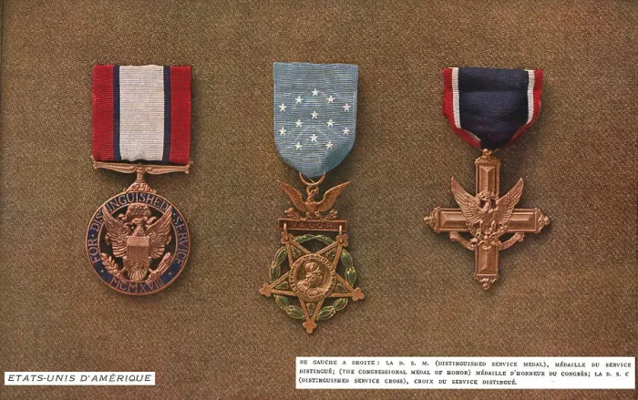 Framed Print : Decorations de Guerre; Etats - Unis D'Amerique, 1917. Creator: Unknown Framed Print : Decorations de Guerre; Etats - Unis D'Amerique, 1917. Creator: Unknown