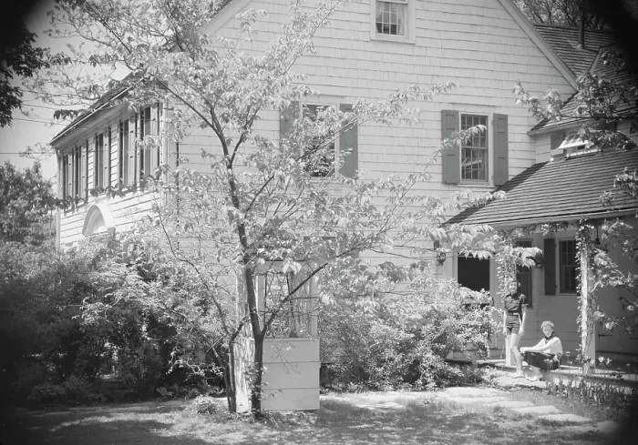 Framed Print : DeLamar, Alice, Miss, and unidentified woman by house, between 1927 and 1942. Creator: Arnold Genthe Framed Print : DeLamar, Alice, Miss, and unidentified woman by house, between 1927 and 1942. Creator: Arnold Genthe