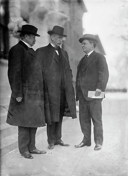 Democratic National Committee - Governor Benton McMillin of Tennessee, Vertress of... 1911. Creator: Harris & Ewing. Democratic National Committee - Governor Benton McMillin of Tennessee, Vertress of... 1911. Creator: Harris & Ewing