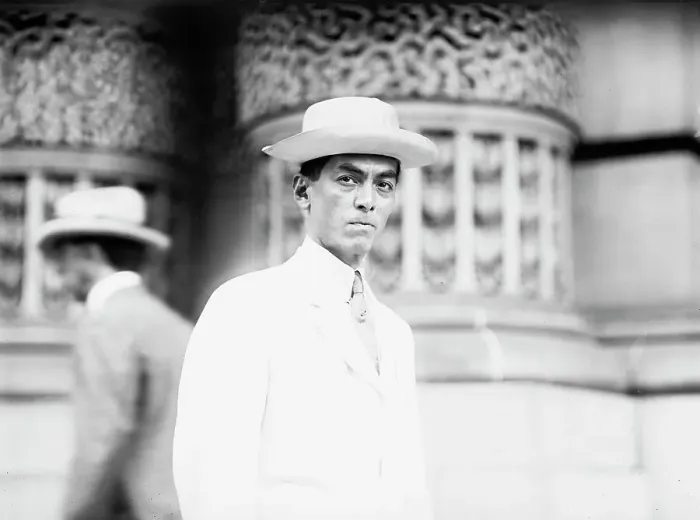 Framed Print : Democratic National Convention, Manuel Quezon, Resident Commissioner from Philippines, 1912. Creator: Harris & Ewing. Democratic National Convention, Manuel Quezon, Resident Commissioner from Philippines, 1912. Creator: Harris & Ewing Framed Print : Democratic National Convention, Manuel Quezon, Resident Commissioner from Philippines, 1912. Creator: Harris & Ewing. Democratic National Convention, Manuel Quezon, Resident Commissioner from Philippines, 1912. Creator: Harris & Ewing