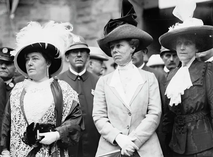 Framed Print : Democratic National Convention - Mrs. Norman E. Mack; Mrs. William H. Taft; Mrs. Hugh Wallace, 1912. Creator: Harris & Ewing. Democratic National Convention - Mrs. Norman E. Mack; Mrs. William H. Taft; Mrs. Hugh Wallace, 1912 Framed Print : Democratic National Convention - Mrs. Norman E. Mack; Mrs. William H. Taft; Mrs. Hugh Wallace, 1912. Creator: Harris & Ewing. Democratic National Convention - Mrs. Norman E. Mack; Mrs. William H. Taft; Mrs. Hugh Wallace, 1912