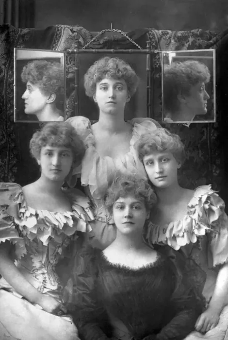 Framed Print : The Dene sisters, 1893. Artist: W&D Downey Framed Print : The Dene sisters, 1893. Artist: W&D Downey