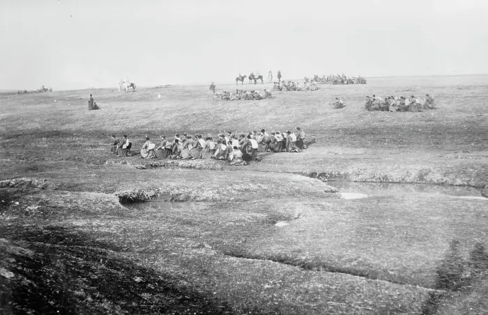 Framed Print : Deploying troops at Kartal Teji against Adrianople, 1912. Creator: Bain News Service