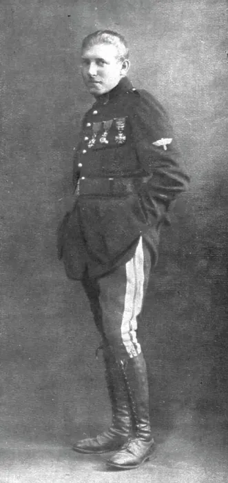 Framed Print : Des Braves; Le sous-lieutenant Nungesser, 1916. Creator: Unknown Framed Print : Des Braves; Le sous-lieutenant Nungesser, 1916. Creator: Unknown