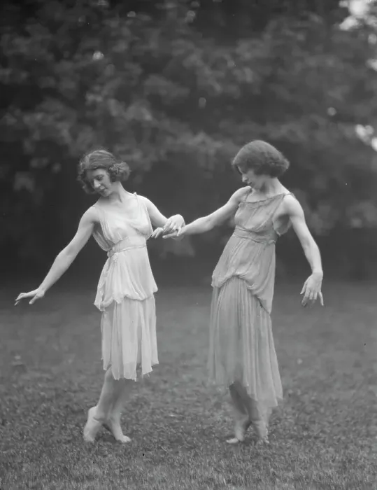 Framed Print : Desha and Leah, 1921 Creator: Arnold Genthe Framed Print : Desha and Leah, 1921 Creator: Arnold Genthe