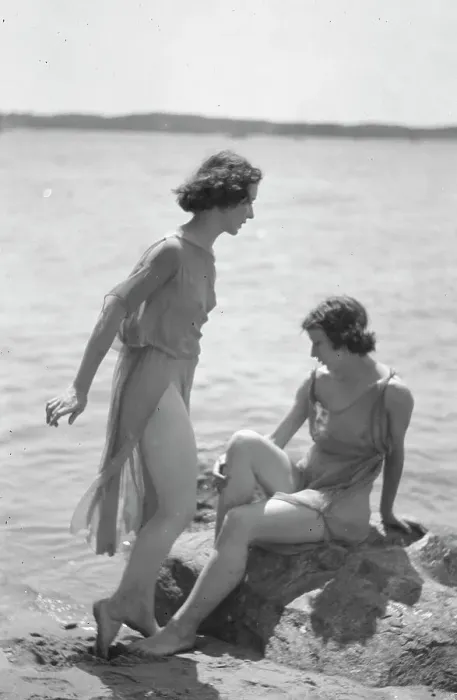 Framed Print : Desha and Leah dancing in Port Washington, 1921 Aug. 21. Creator: Arnold Genthe Framed Print : Desha and Leah dancing in Port Washington, 1921 Aug. 21. Creator: Arnold Genthe