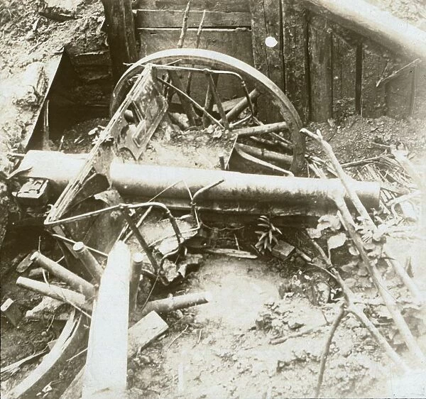 Destroyed 7. 7 field gun, Yser, Belgium, c1914-c1918