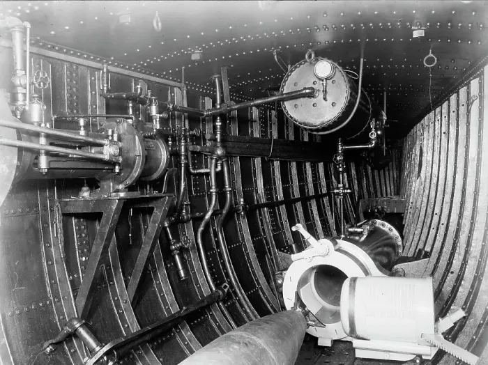 Framed Print : Destroyer, torpedo tube, between 1882 and 1901. Creator: Unknown Framed Print : Destroyer, torpedo tube, between 1882 and 1901. Creator: Unknown
