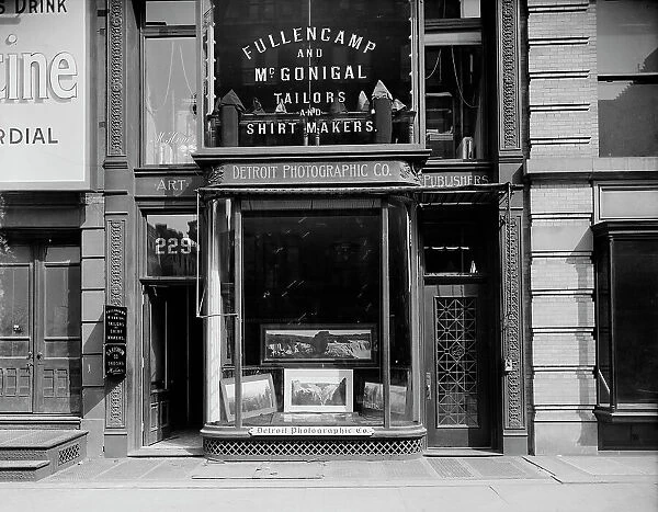 Detroit Photographic Company, 229 5th Ave. [Fifth Avenue], New York, between 1900 and 1910. Creator: Unknown