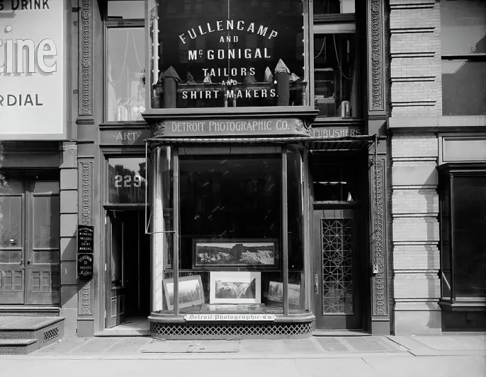 Framed Print : Detroit Photographic Company, 229 5th Ave. [Fifth Avenue], New York, between 1900 and 1910. Creator: Unknown
