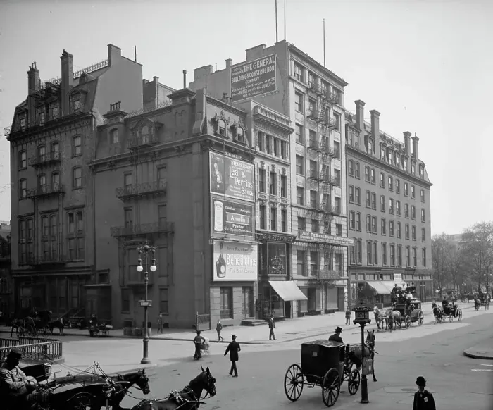 Framed Print : Detroit Photographic Company, 229 Fifth Avenue, New York City, between 1900 and 1910. Creator: Unknown Framed Print : Detroit Photographic Company, 229 Fifth Avenue, New York City, between 1900 and 1910. Creator: Unknown