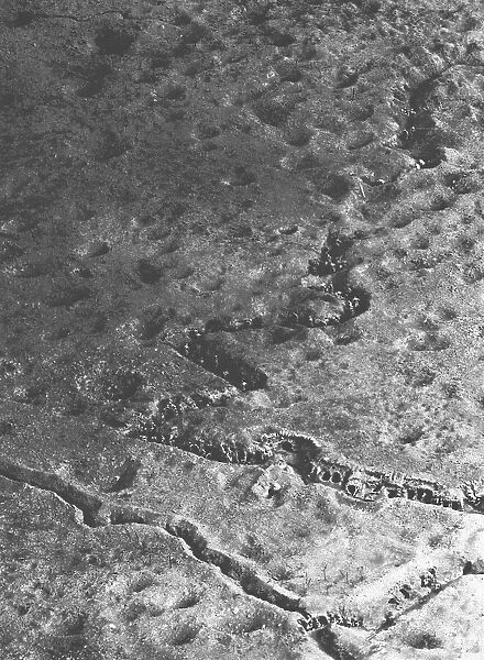 Devant Vermandovillers; La bataille vue d'un aeroplane a 200 metres de hauteur, 1916. Creator: Unknown