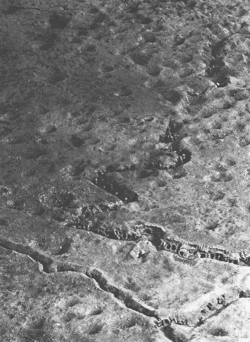 Framed Print : Devant Vermandovillers; La bataille vue d'un aeroplane a 200 metres de hauteur, 1916. Creator: Unknown Framed Print : Devant Vermandovillers; La bataille vue d'un aeroplane a 200 metres de hauteur, 1916. Creator: Unknown