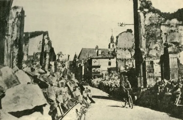 Framed Print : Devastation in Verdun, northern France, First World War, 1916, (c1920). Creator: Unknown Framed Print : Devastation in Verdun, northern France, First World War, 1916, (c1920). Creator: Unknown