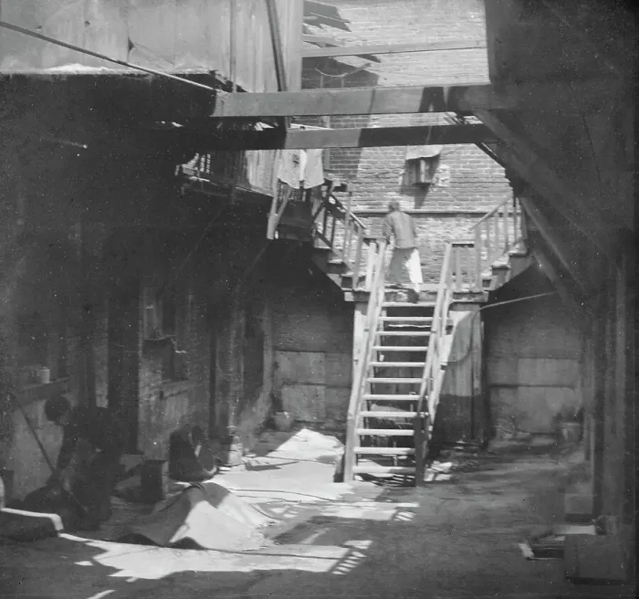 Framed Print : The devil's kitchen, Chinatown, San Francisco, between 1896 and 1906. Creator: Arnold Genthe Framed Print : The devil's kitchen, Chinatown, San Francisco, between 1896 and 1906. Creator: Arnold Genthe