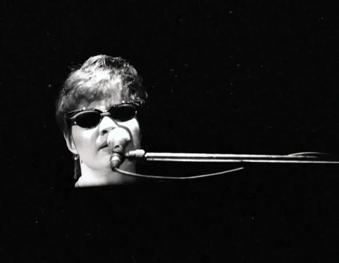 Framed Print : Diane Schuur, Ronnie Scotts, London, 1994. Artist: Brian O Connor Framed Print : Diane Schuur, Ronnie Scotts, London, 1994. Artist: Brian O Connor