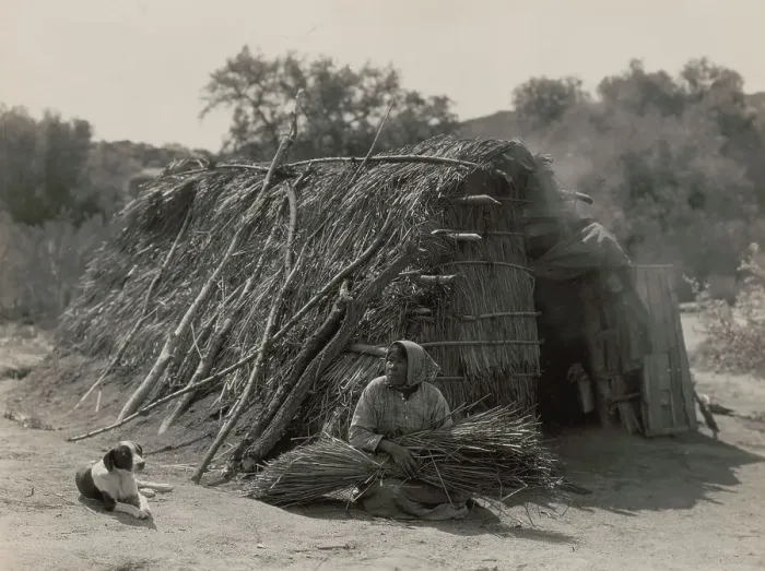 Framed Print : Diegueño house at Campo, c1924. Creator: Edward Sheriff Curtis Framed Print : Diegueño house at Campo, c1924. Creator: Edward Sheriff Curtis