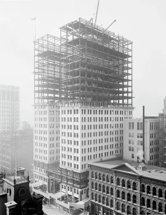 Framed Print : Dime Savings Bank building, Detroit, Mich. c1910. Creator: Unknown Framed Print : Dime Savings Bank building, Detroit, Mich. c1910. Creator: Unknown