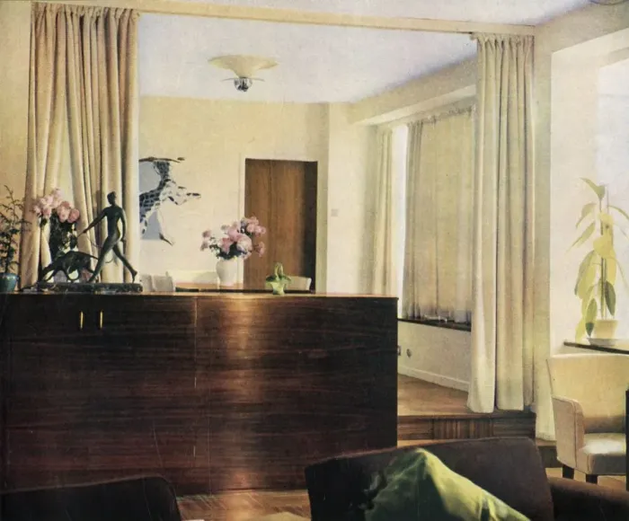 Framed Print : Dining-alcove in living-room at Sun House, Hampstead, London, 1937. Creator: Unknown Framed Print : Dining-alcove in living-room at Sun House, Hampstead, London, 1937. Creator: Unknown