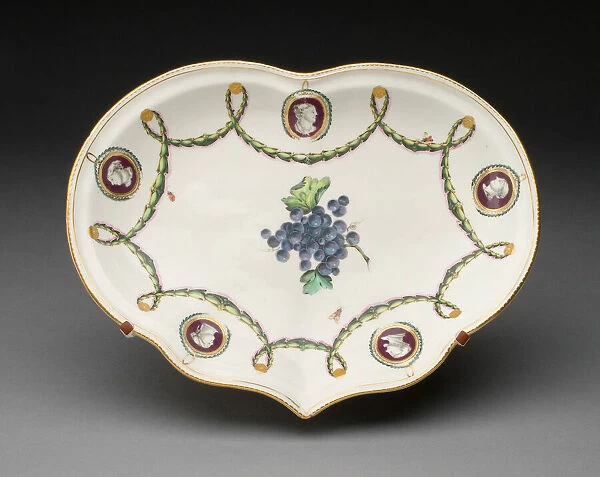 Dish, Chelsea, c. 1775. Creator: Chelsea-Derby Porcelain Manufactory
