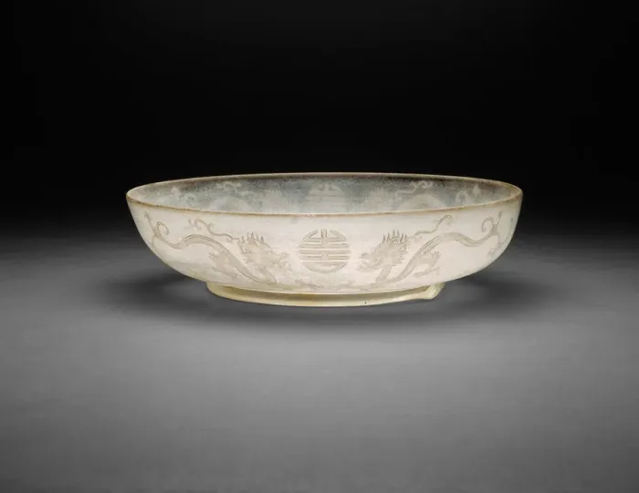 Framed Print : Dish with Dragons, Qing dynasty (1644-1911), Yongzheng reign mark and period (1722-1735) Framed Print : Dish with Dragons, Qing dynasty (1644-1911), Yongzheng reign mark and period (1722-1735)