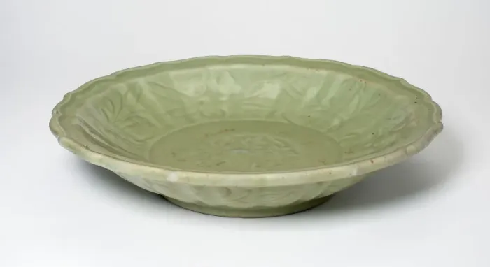 Framed Print : Dish with Flowers and Foliate Rim, Ming Dynasty (1368-1644). Creator: Unknown Framed Print : Dish with Flowers and Foliate Rim, Ming Dynasty (1368-1644). Creator: Unknown
