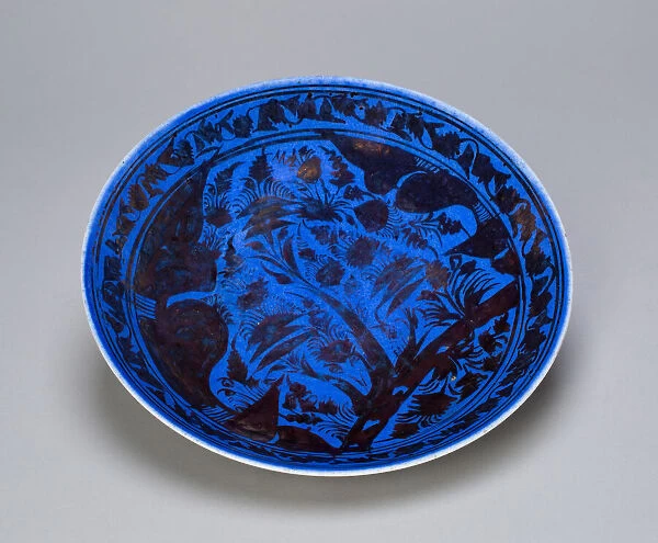 Dish with landscape scene, Safavid dynasty (1501-1722), early 17th century