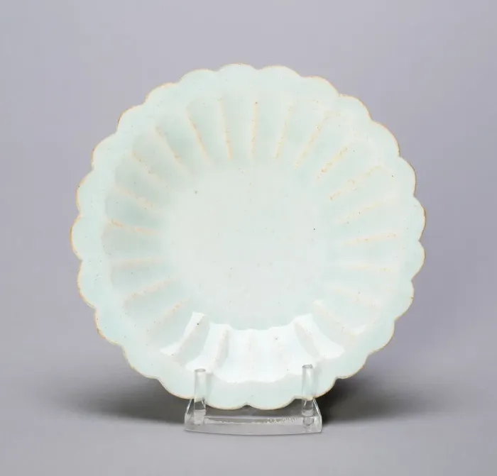 Framed Print : Dish with Lobed Cavetto and Foliate Rim, Song dynasty (960-1279), 11th / 12th century Framed Print : Dish with Lobed Cavetto and Foliate Rim, Song dynasty (960-1279), 11th / 12th century
