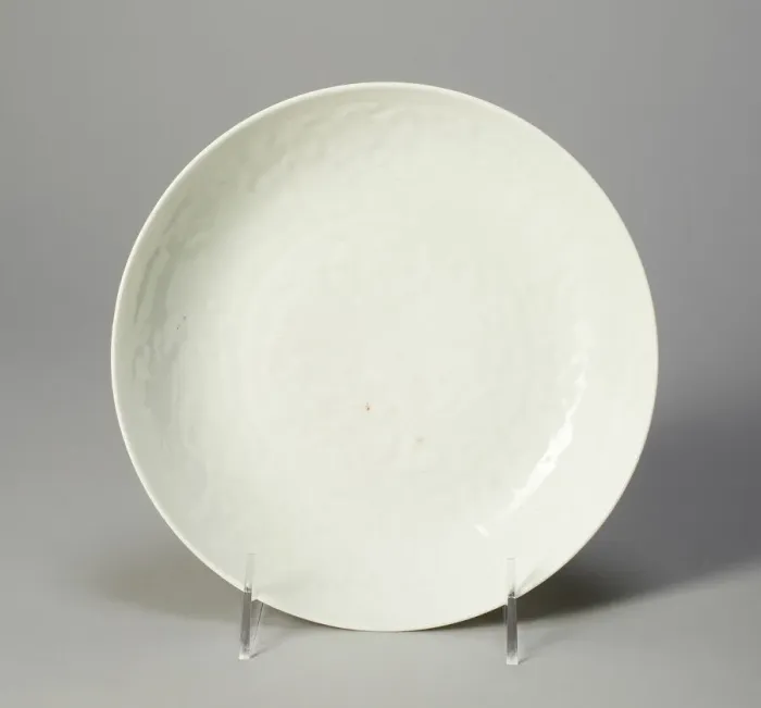 Framed Print : Dish with Phoenix and Stylized Flowers, Ming dynasty (1368-1644), Yongle mark and period Framed Print : Dish with Phoenix and Stylized Flowers, Ming dynasty (1368-1644), Yongle mark and period