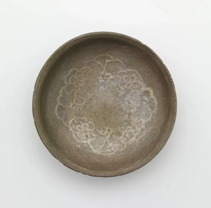 Framed Print : Dish, Safavid period, 17th century. Creator: Unknown Framed Print : Dish, Safavid period, 17th century. Creator: Unknown