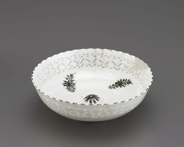 Dish, Safavid period, 18th century. Creator: Unknown
