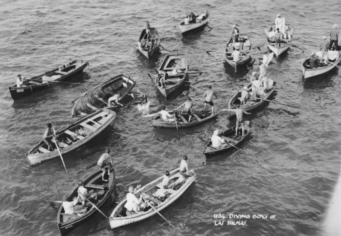 Framed Print : Diving boys at Las Palmas, Gran Canaria, Canary Islands, Spain, 20th century Framed Print : Diving boys at Las Palmas, Gran Canaria, Canary Islands, Spain, 20th century