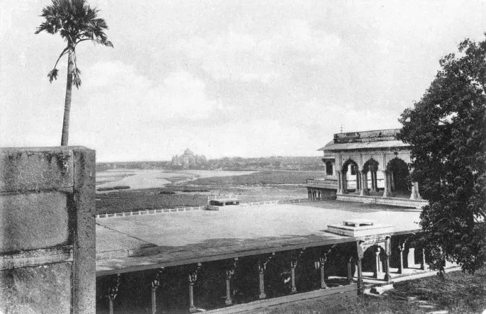 Framed Print : Diwan-I-Khas, Fort, Agra, 20th century Framed Print : Diwan-I-Khas, Fort, Agra, 20th century