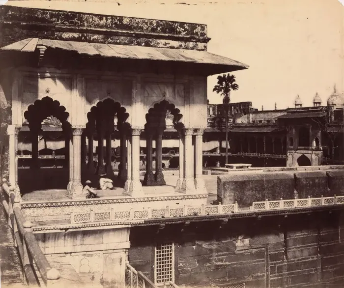 Framed Print : The Diwan-i Khas from the Mussaman Burj, Agra Palace, 1862-64. Creator: John Murray