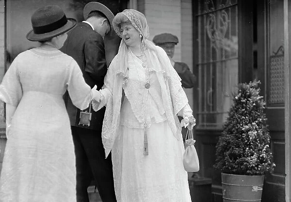 Dolly Madison Breakfast - Miss Nannie Randolph Heth, 1912. Creator: Harris & Ewing. Dolly Madison Breakfast - Miss Nannie Randolph Heth, 1912. Creator: Harris & Ewing