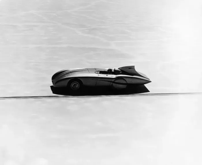 Framed Print : Donald Healey's Austin Healey attempting a Land Speed Record, 1953 Framed Print : Donald Healey's Austin Healey attempting a Land Speed Record, 1953